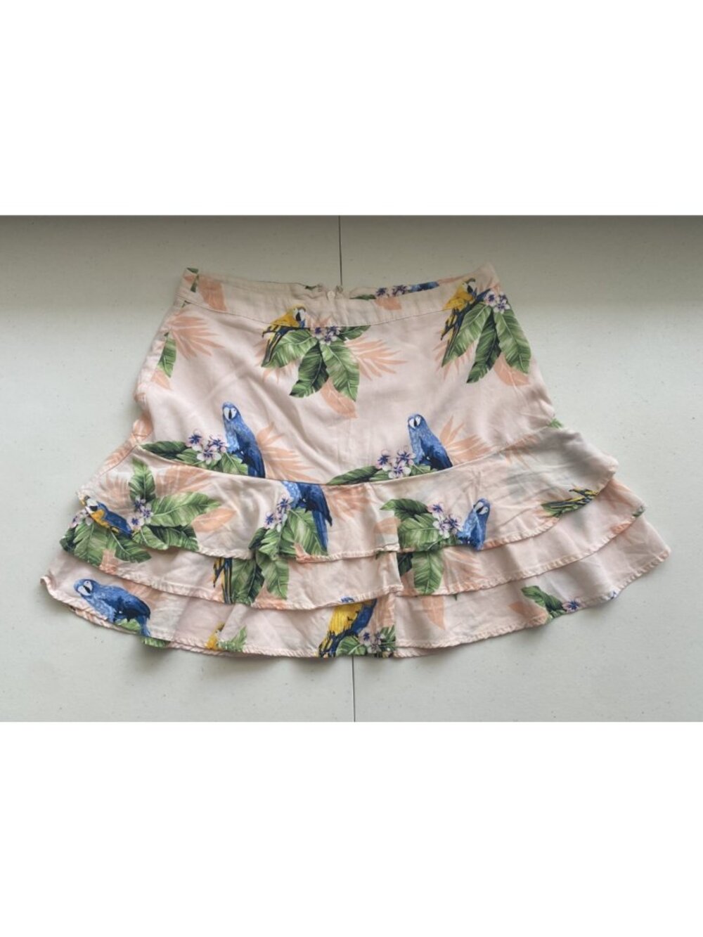 Forever 21 Women's Small Floral Tropical Island Bird Ruffle Tiered Mini Skirt